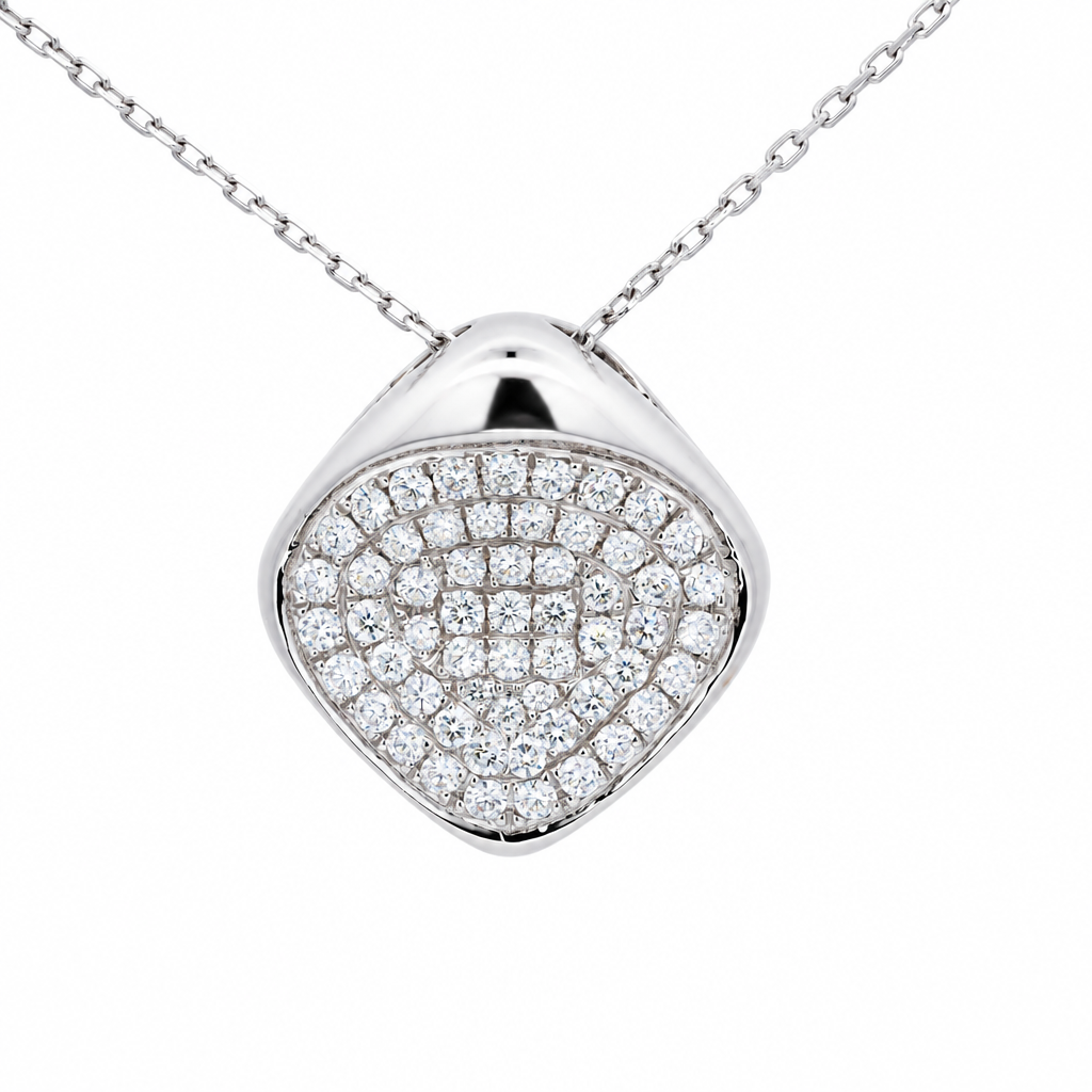 قلادة روليت الماسية (Roulette Diamond Pendant)