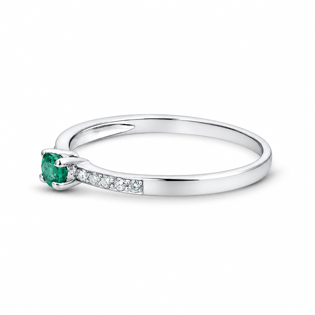 祖母綠耳語戒指 (Emerald Whisper Ring)