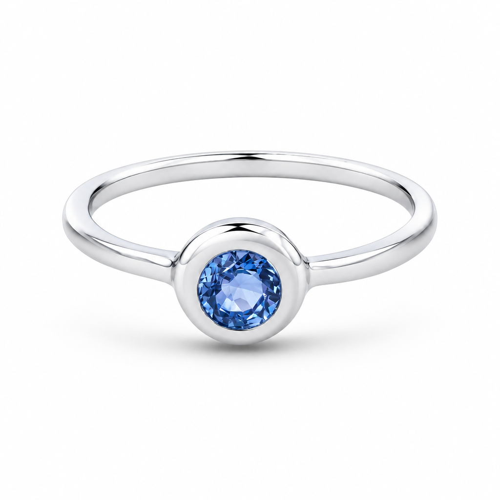 Lumina 單石戒指 (Lumina Solitaire Ring)