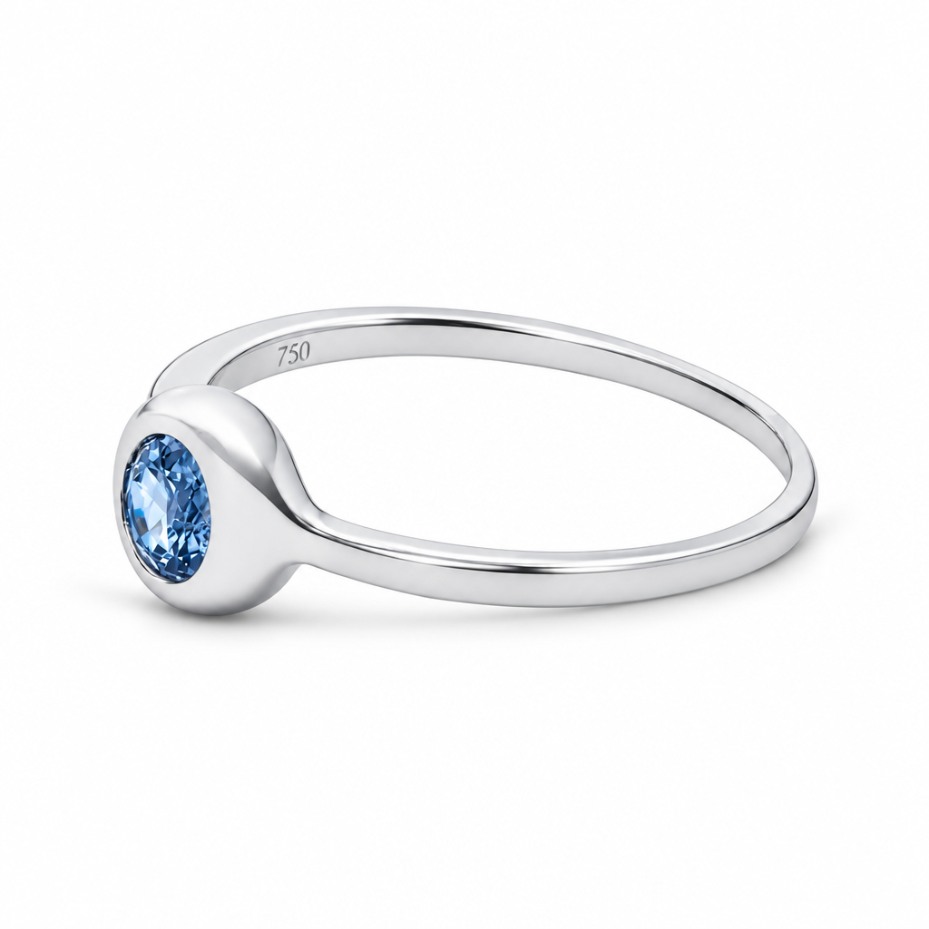 Lumina 單石戒指 (Lumina Solitaire Ring)
