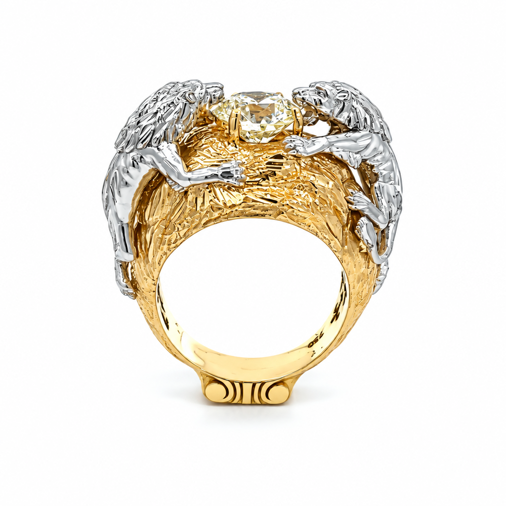 亚历克西斯狮子钻石戒指 (Alexis Lions Diamond Ring)