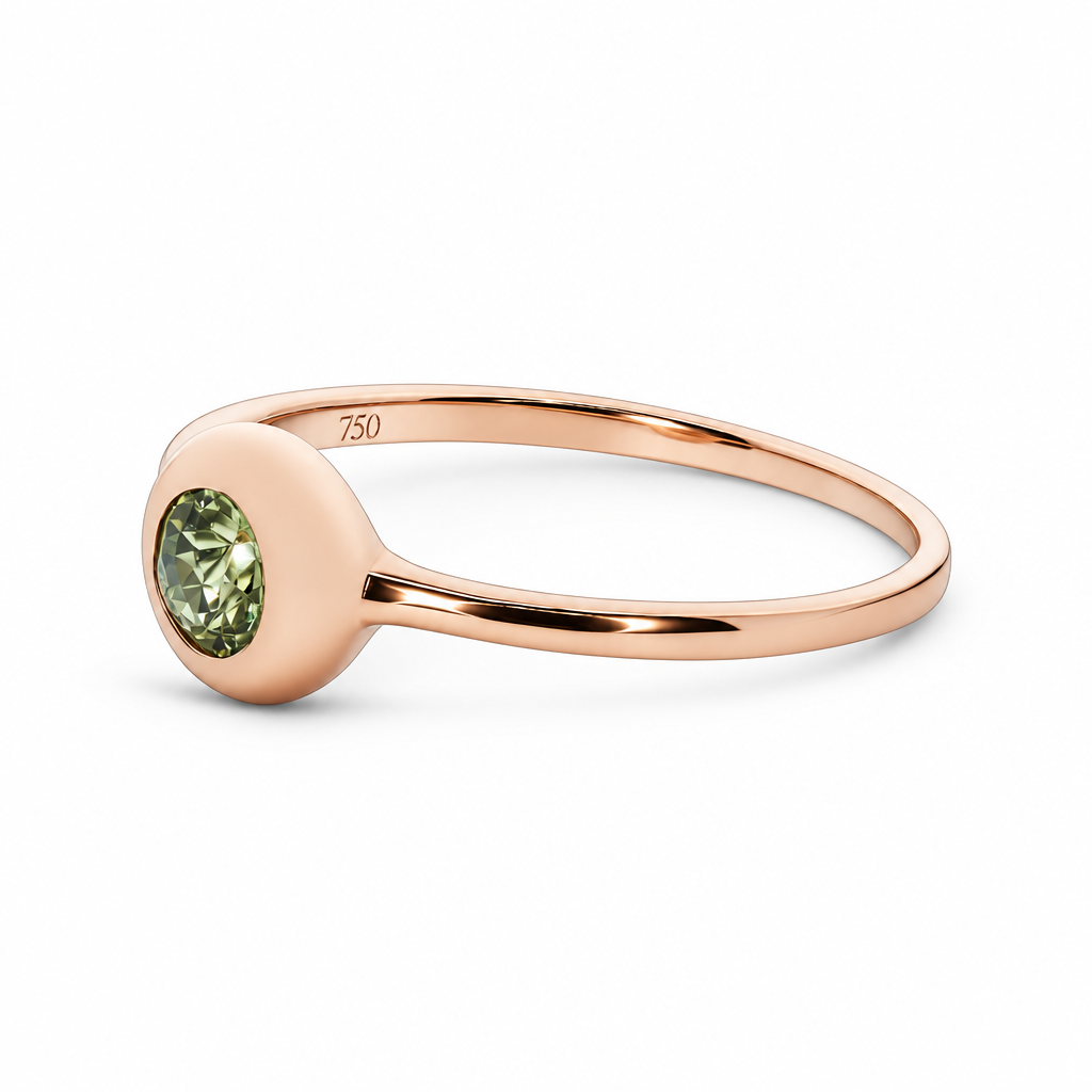 Lumina 單石戒指 (Lumina Solitaire Ring)