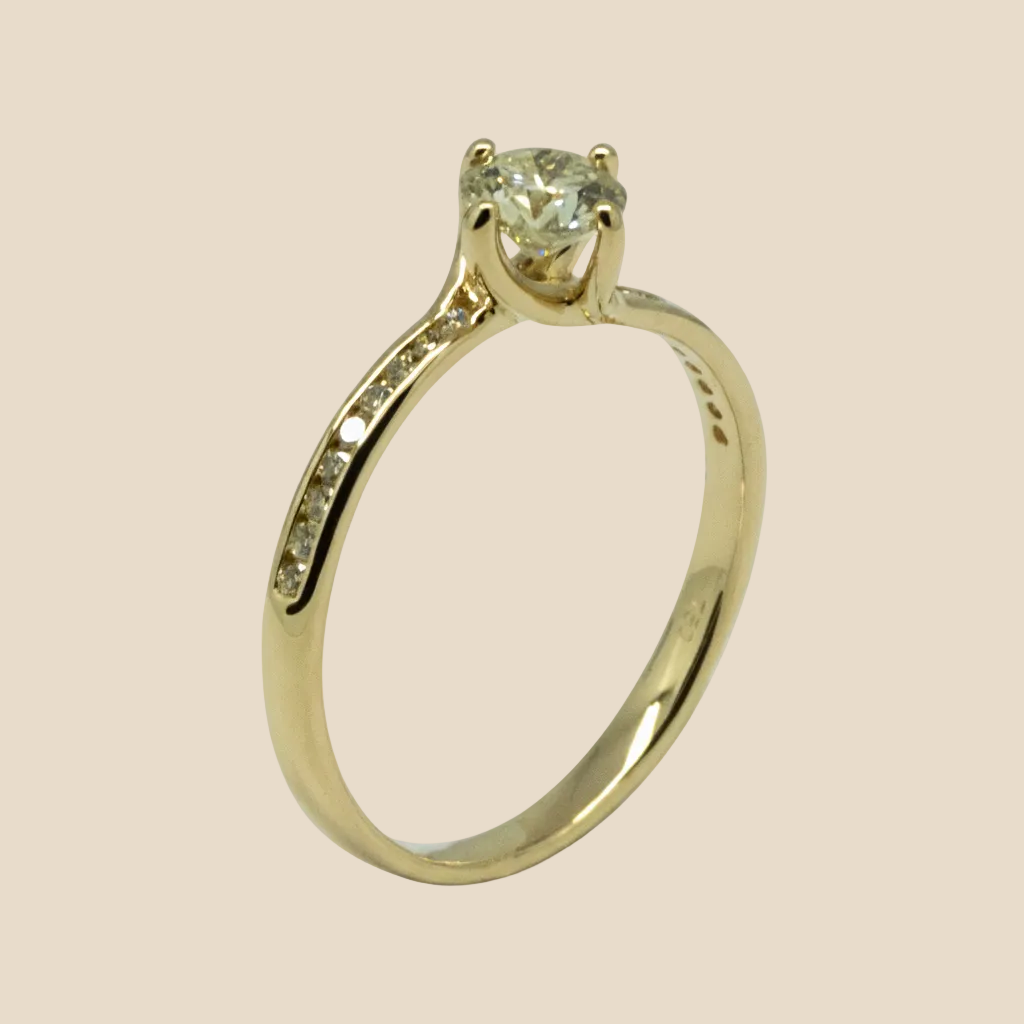 Classic Engagement Ring - Palaces Jewellery