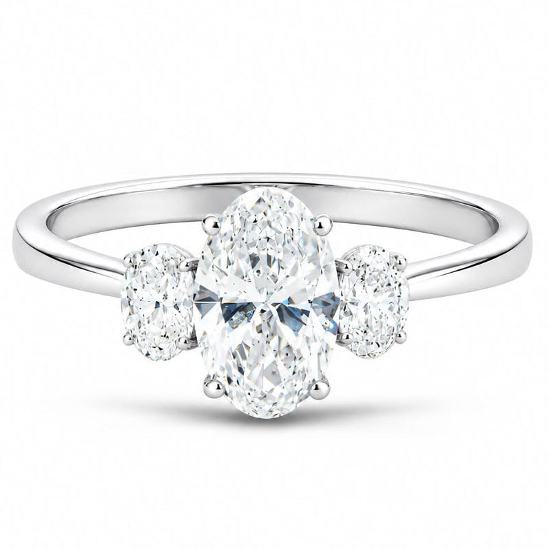แหวนโซลิแทร์ลูมิน่า (Lumina Solitaire Ring)
