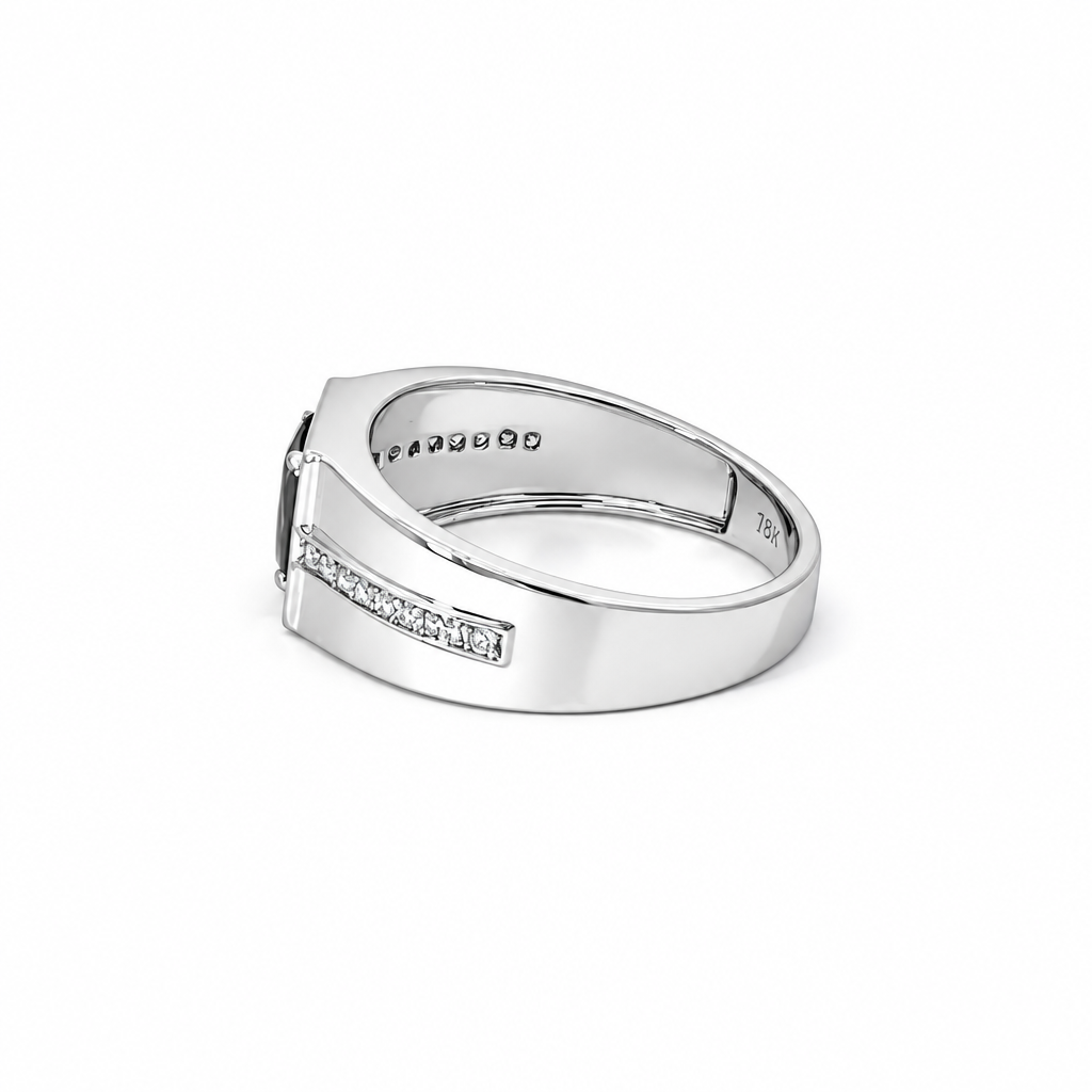 แหวนเพชรบลูฮอไรซอน (Blue Horizon Diamond Ring)